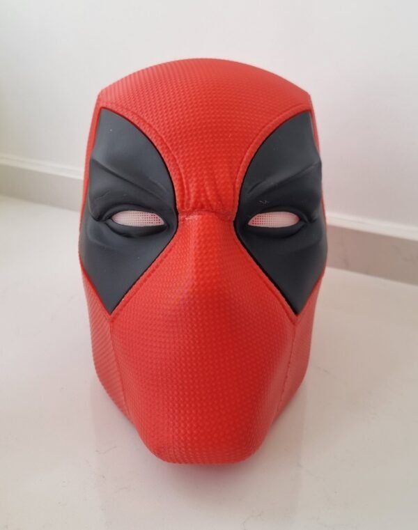 Casco Imantado Deadpool impreso en 3D